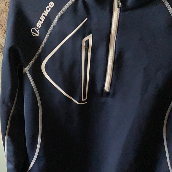 CLEARANCE Sunice women’s pullover - Picture 3 of 9